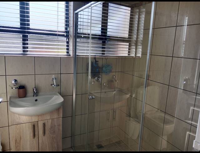 3 BEDROOM FREESTANDING FOR SALE IN SCOTTSVILLE